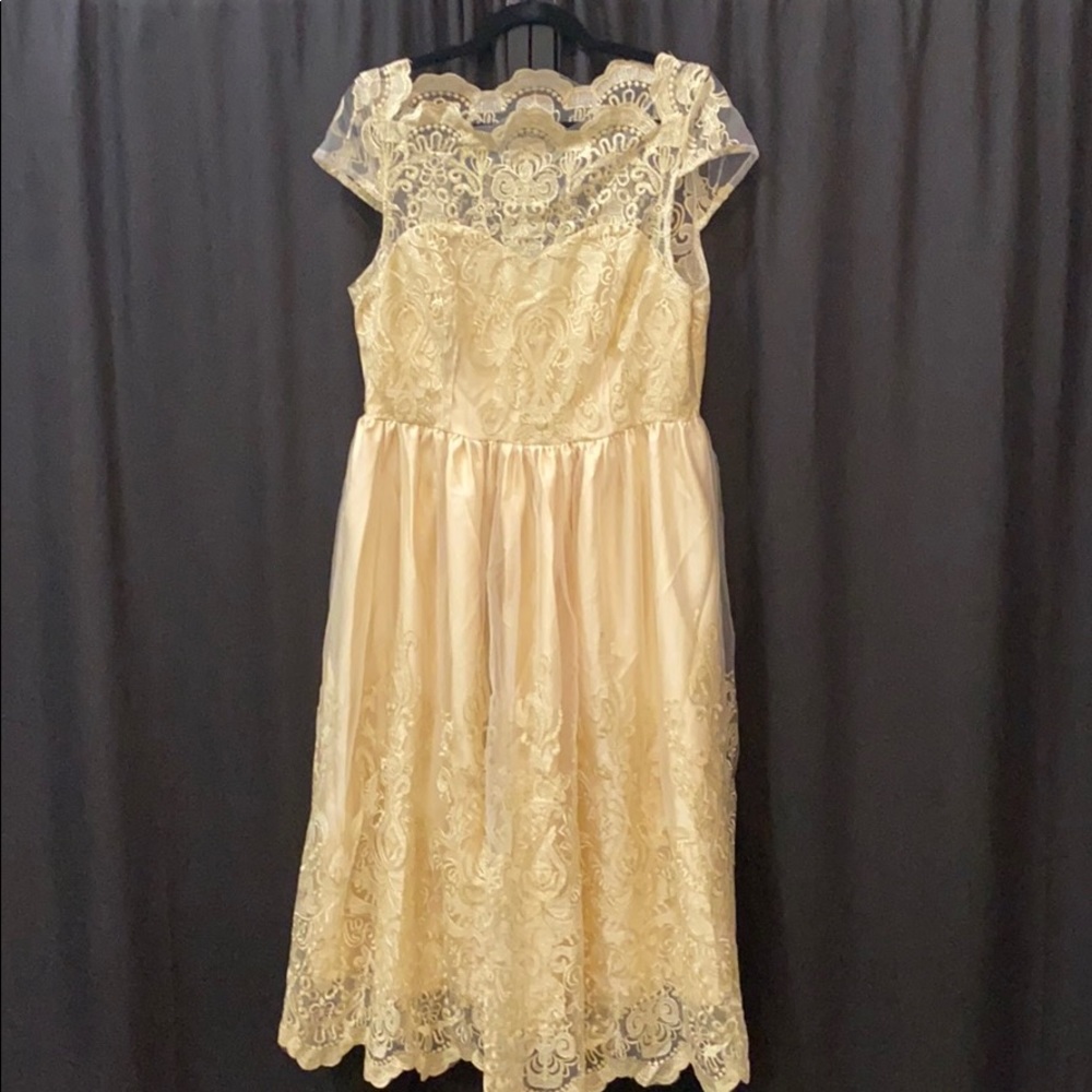 Women’s Formal Gown